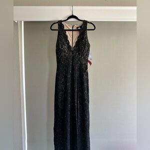 Elegant Black Lace Evening Dress